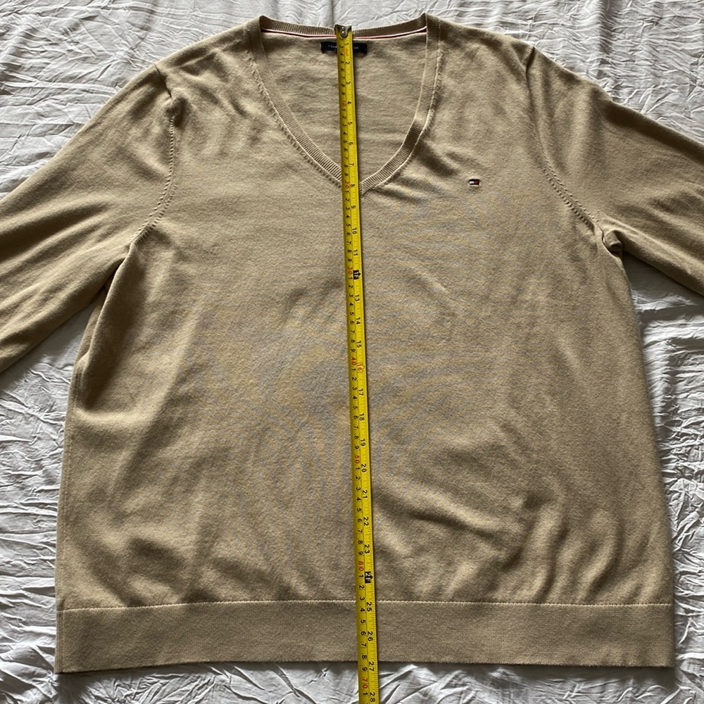 Tommy Hilfiger women’s sweater